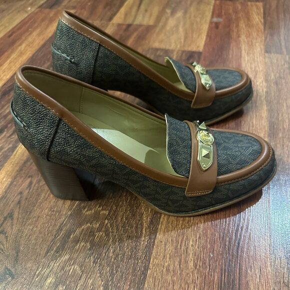Brown and Black Women's Loafers - Picture 3 of 8